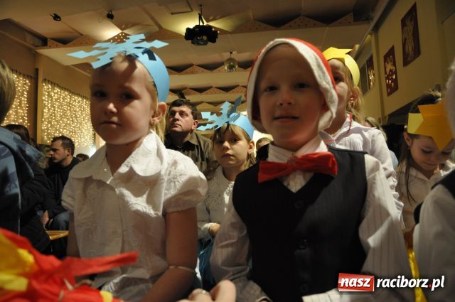 Zdjęcie w galerii na portalu naszraciborz.pl: Tłumy na kiermaszu w Krzanowicach wiadomości z regionu