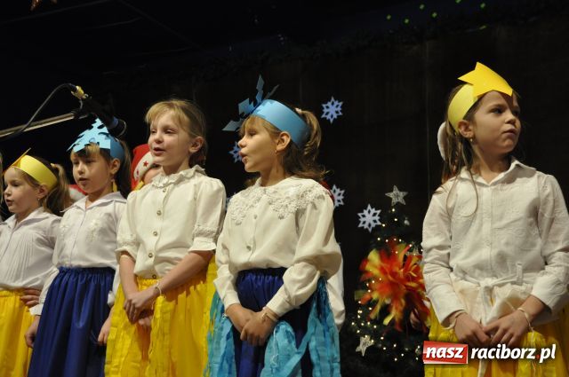 Zdjęcie w galerii na portalu naszraciborz.pl: Tłumy na kiermaszu w Krzanowicach wiadomości z regionu