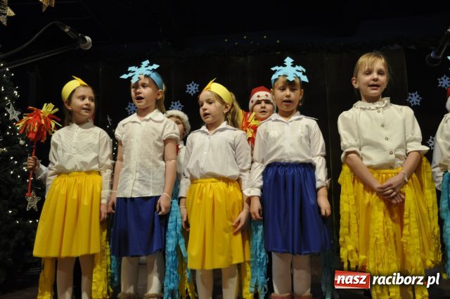 Zdjęcie w galerii na portalu naszraciborz.pl: Tłumy na kiermaszu w Krzanowicach wiadomości z regionu