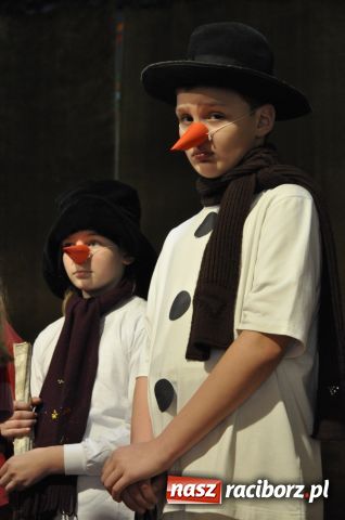 Zdjęcie w galerii na portalu naszraciborz.pl: Tłumy na kiermaszu w Krzanowicach wiadomości z regionu