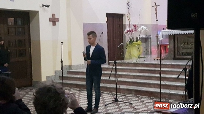 Zdjęcie w galerii na portalu naszraciborz.pl: Wychowankowie MDK w Raciborzu laureatami I Zgierskiego Festiwalu Piosenki Religijnej wiadomości z regionu