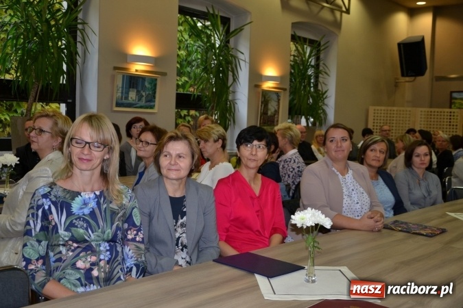 Zdjęcie w galerii na portalu naszraciborz.pl: Dzień Edukacji Narodowej w gminie Krzyżanowice  wiadomości z regionu