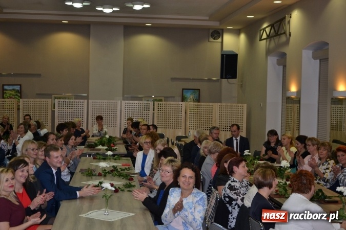 Zdjęcie w galerii na portalu naszraciborz.pl: Dzień Edukacji Narodowej w gminie Krzyżanowice  wiadomości z regionu