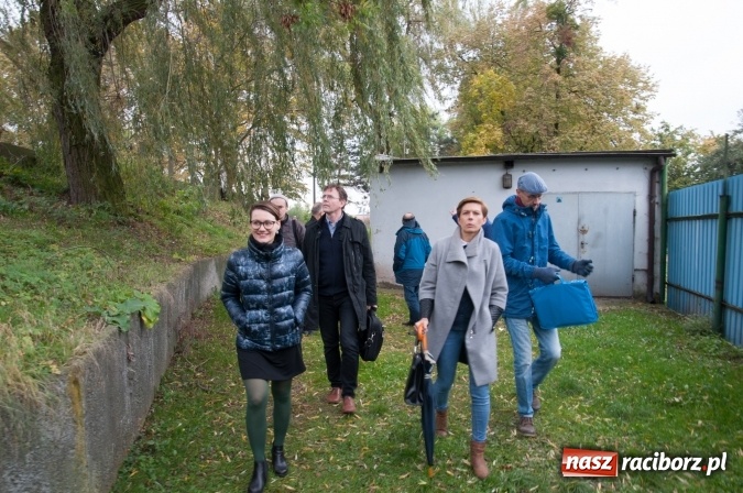 Zdjęcie w galerii na portalu naszraciborz.pl: Radni komisji branżowej z gospodarską wizytą na Srebrnej wiadomości z regionu
