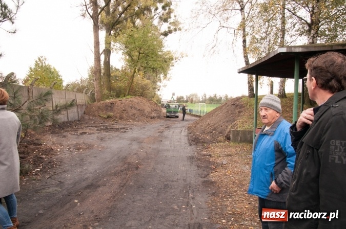Zdjęcie w galerii na portalu naszraciborz.pl: Radni komisji branżowej z gospodarską wizytą na Srebrnej wiadomości z regionu