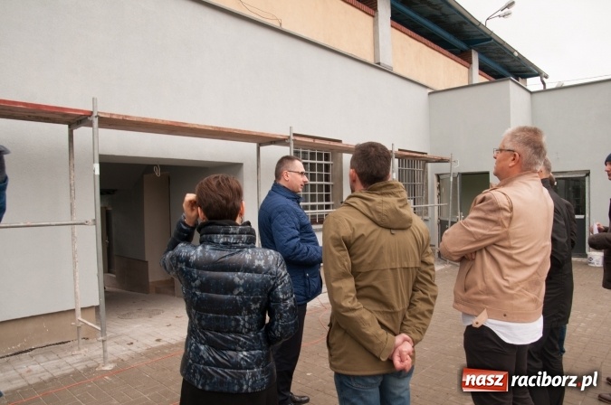 Zdjęcie w galerii na portalu naszraciborz.pl: Radni komisji branżowej z gospodarską wizytą na Srebrnej wiadomości z regionu