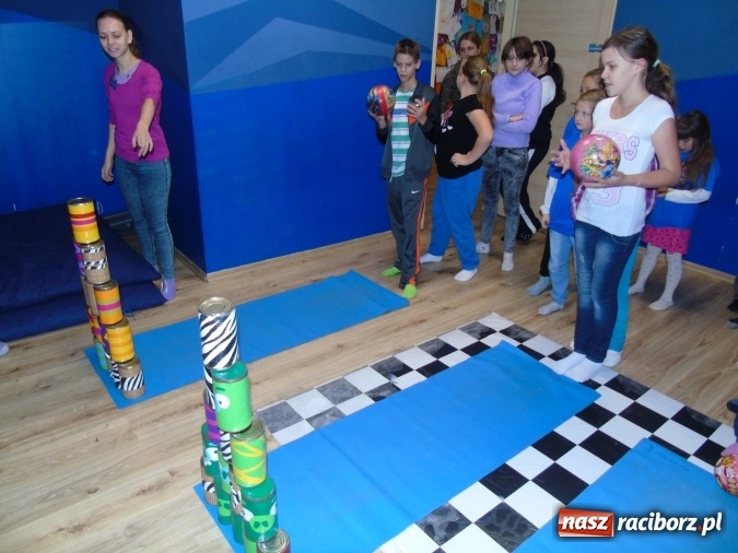 Zdjęcie w galerii na portalu naszraciborz.pl: Wizyta czeskich uczniów i nauczycieli w Szkole Podstawowej nr 13 wiadomości z regionu