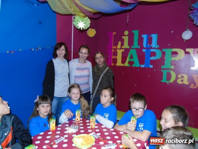 Zdjęcie w galerii na portalu naszraciborz.pl: Wizyta czeskich uczniów i nauczycieli w Szkole Podstawowej nr 13 wiadomości z regionu