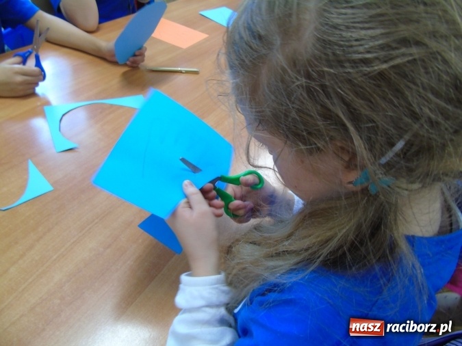 Zdjęcie w galerii na portalu naszraciborz.pl: Wizyta czeskich uczniów i nauczycieli w Szkole Podstawowej nr 13 wiadomości z regionu
