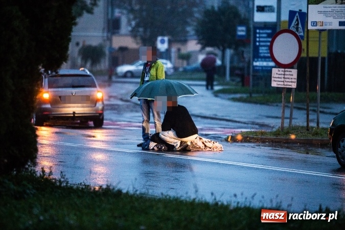 Zdjęcie w galerii na portalu naszraciborz.pl: Kolejne potrącenie, tym razem na Opawskiej. 66-latka była na pasach! wiadomości z regionu