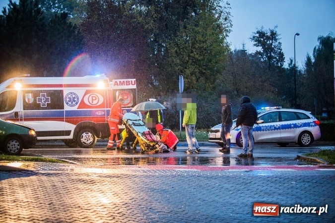 Zdjęcie w galerii na portalu naszraciborz.pl: Kolejne potrącenie, tym razem na Opawskiej. 66-latka była na pasach! wiadomości z regionu