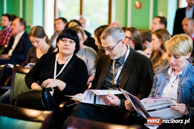 Zdjęcie w galerii na portalu naszraciborz.pl: W Raciborzu dyskutują o trzeciej rewolucji przemysłowej wiadomości z regionu