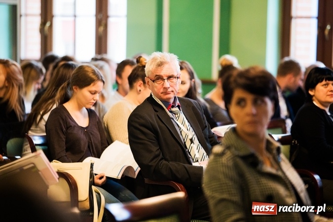 Zdjęcie w galerii na portalu naszraciborz.pl: W Raciborzu dyskutują o trzeciej rewolucji przemysłowej wiadomości z regionu