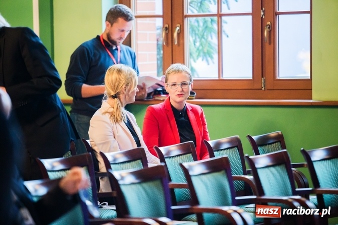 Zdjęcie w galerii na portalu naszraciborz.pl: W Raciborzu dyskutują o trzeciej rewolucji przemysłowej wiadomości z regionu