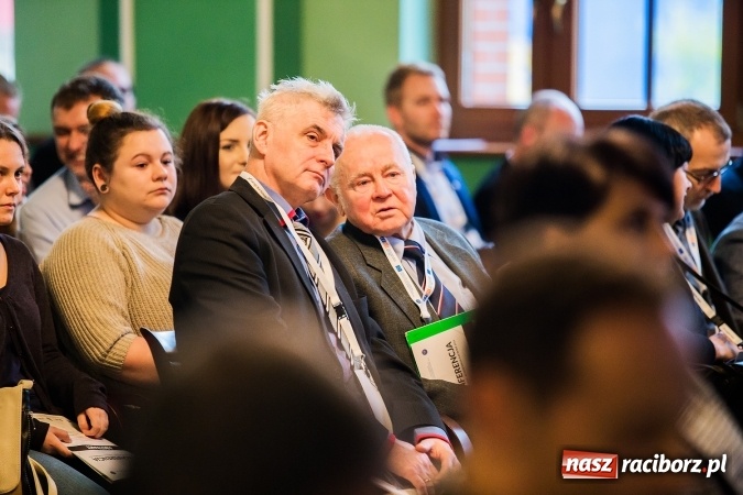 Zdjęcie w galerii na portalu naszraciborz.pl: W Raciborzu dyskutują o trzeciej rewolucji przemysłowej wiadomości z regionu