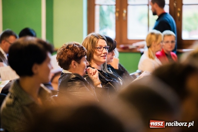 Zdjęcie w galerii na portalu naszraciborz.pl: W Raciborzu dyskutują o trzeciej rewolucji przemysłowej wiadomości z regionu