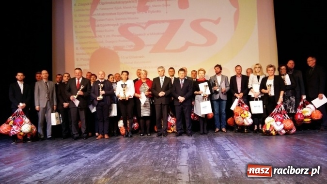 Zdjęcie w galerii na portalu naszraciborz.pl: Sport szkolny. Ewa Sienkiewicz najlepsza na Śląsku  wiadomości z regionu