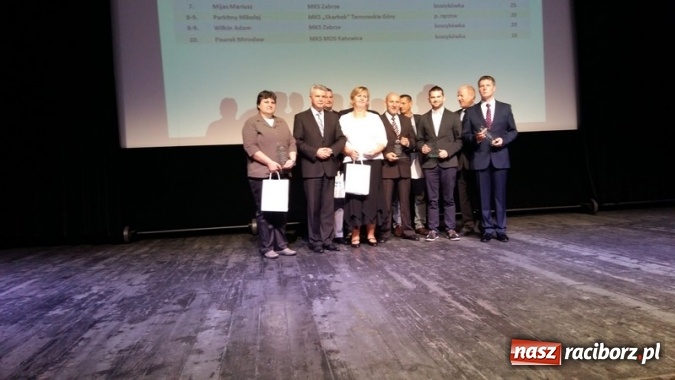 Zdjęcie w galerii na portalu naszraciborz.pl: Sport szkolny. Ewa Sienkiewicz najlepsza na Śląsku  wiadomości z regionu