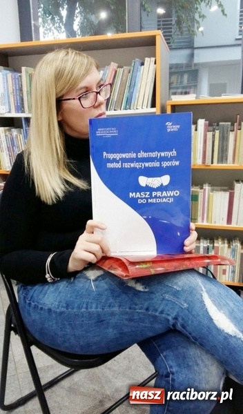 Zdjęcie w galerii na portalu naszraciborz.pl: Masz prawo do mediacji! – spotkanie w bibliotece na Ostrogu  wiadomości z regionu