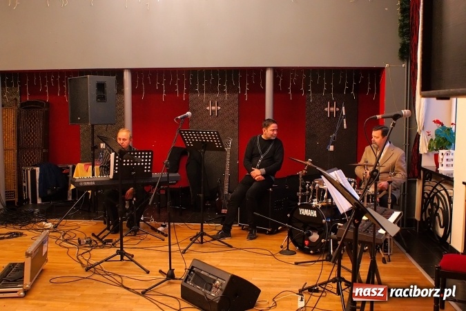 Zdjęcie w galerii na portalu naszraciborz.pl: Nauczycielska Solidarność świętowała w Raciborskiej Dzień Edukacji Narodowej wiadomości z regionu