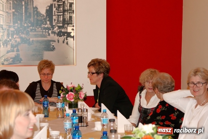 Zdjęcie w galerii na portalu naszraciborz.pl: Nauczycielska Solidarność świętowała w Raciborskiej Dzień Edukacji Narodowej wiadomości z regionu