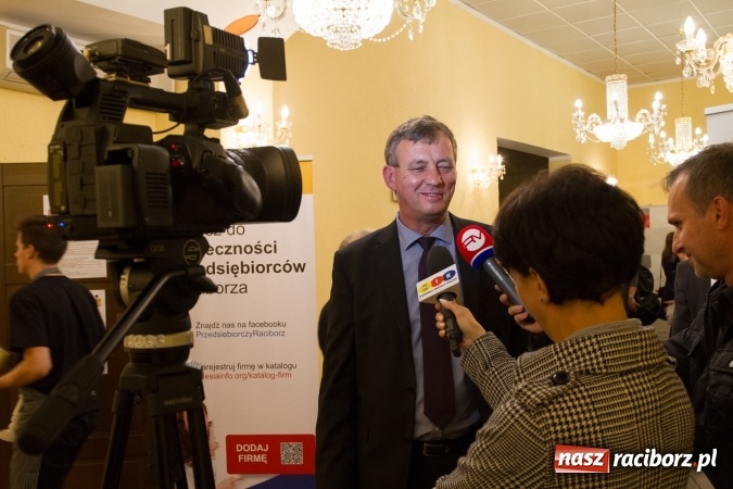 Zdjęcie w galerii na portalu naszraciborz.pl: Wręczono Filary Ziemi Raciborskiej FOTO wiadomości z regionu