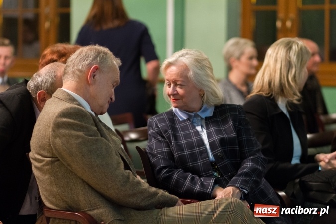 Zdjęcie w galerii na portalu naszraciborz.pl: Wręczono Filary Ziemi Raciborskiej FOTO wiadomości z regionu