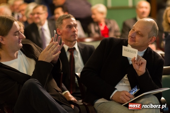 Zdjęcie w galerii na portalu naszraciborz.pl: Wręczono Filary Ziemi Raciborskiej FOTO wiadomości z regionu