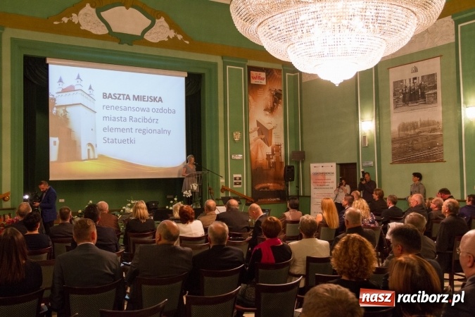 Zdjęcie w galerii na portalu naszraciborz.pl: Wręczono Filary Ziemi Raciborskiej FOTO wiadomości z regionu