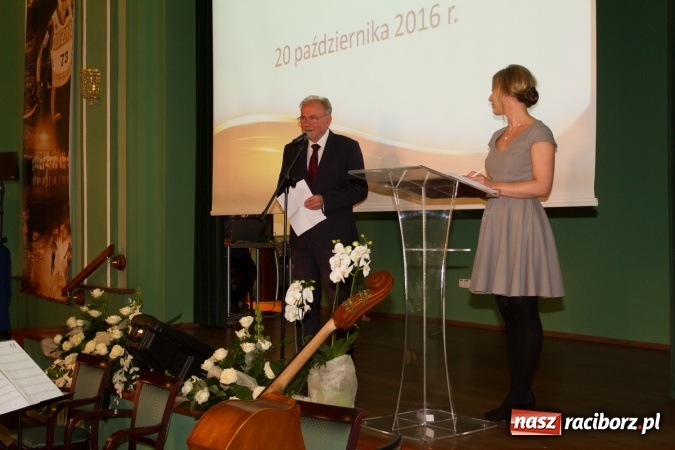 Zdjęcie w galerii na portalu naszraciborz.pl: Wręczono Filary Ziemi Raciborskiej FOTO wiadomości z regionu