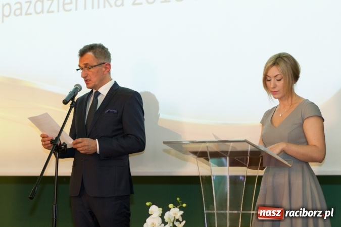 Zdjęcie w galerii na portalu naszraciborz.pl: Wręczono Filary Ziemi Raciborskiej FOTO wiadomości z regionu