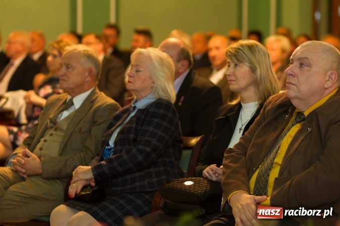 Zdjęcie w galerii na portalu naszraciborz.pl: Wręczono Filary Ziemi Raciborskiej FOTO wiadomości z regionu