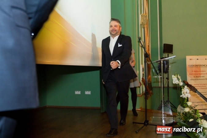 Zdjęcie w galerii na portalu naszraciborz.pl: Wręczono Filary Ziemi Raciborskiej FOTO wiadomości z regionu