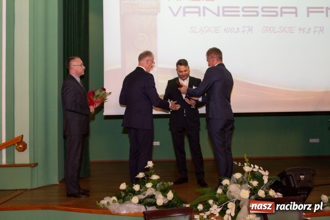 Zdjęcie w galerii na portalu naszraciborz.pl: Wręczono Filary Ziemi Raciborskiej FOTO wiadomości z regionu