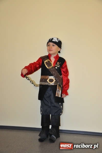 Zdjęcie w galerii na portalu naszraciborz.pl: Kolorowo i wesoło w całorocznej Wypożyczalni Strojów Crazy Club! wiadomości z regionu