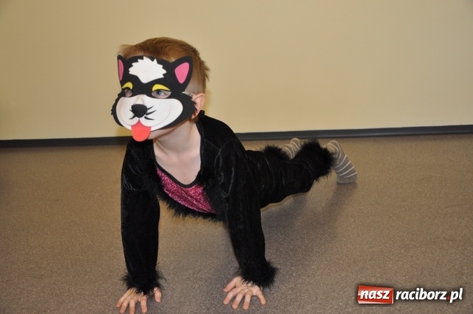 Zdjęcie w galerii na portalu naszraciborz.pl: Kolorowo i wesoło w całorocznej Wypożyczalni Strojów Crazy Club! wiadomości z regionu