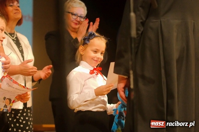 Zdjęcie w galerii na portalu naszraciborz.pl: Specjalny Ośrodek Szkolno Wychowawczy dla Niesłyszących i Słabosłyszących w Raciborzu świętował jubileusz 180-lecia wiadomości z regionu