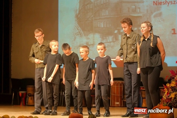 Zdjęcie w galerii na portalu naszraciborz.pl: Specjalny Ośrodek Szkolno Wychowawczy dla Niesłyszących i Słabosłyszących w Raciborzu świętował jubileusz 180-lecia wiadomości z regionu