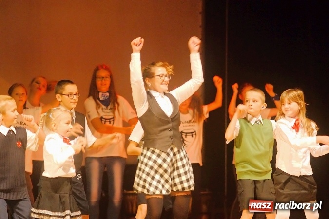 Zdjęcie w galerii na portalu naszraciborz.pl: Specjalny Ośrodek Szkolno Wychowawczy dla Niesłyszących i Słabosłyszących w Raciborzu świętował jubileusz 180-lecia wiadomości z regionu