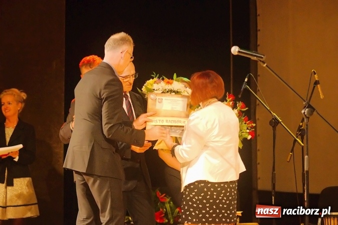 Zdjęcie w galerii na portalu naszraciborz.pl: Specjalny Ośrodek Szkolno Wychowawczy dla Niesłyszących i Słabosłyszących w Raciborzu świętował jubileusz 180-lecia wiadomości z regionu