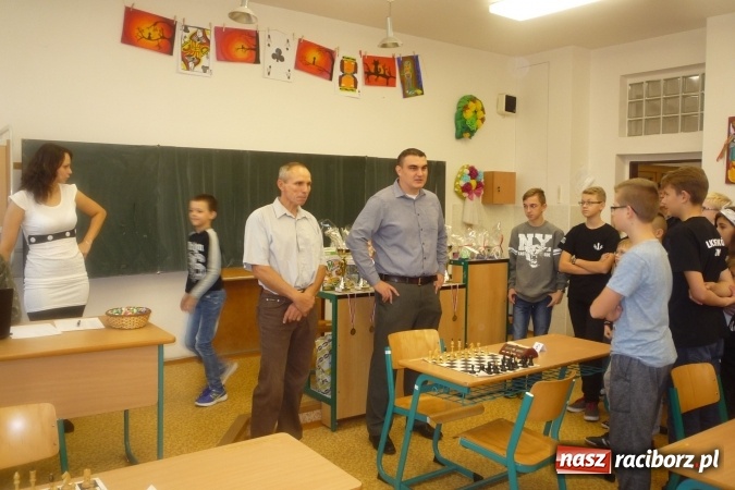 Zdjęcie w galerii na portalu naszraciborz.pl: Tworkowiki na turnieju szachowym w Czechach  wiadomości z regionu