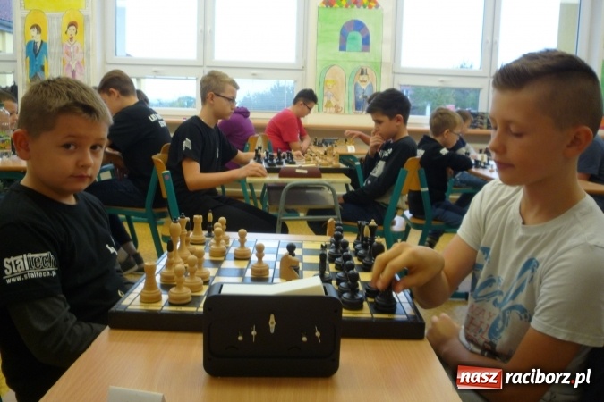 Zdjęcie w galerii na portalu naszraciborz.pl: Tworkowiki na turnieju szachowym w Czechach  wiadomości z regionu