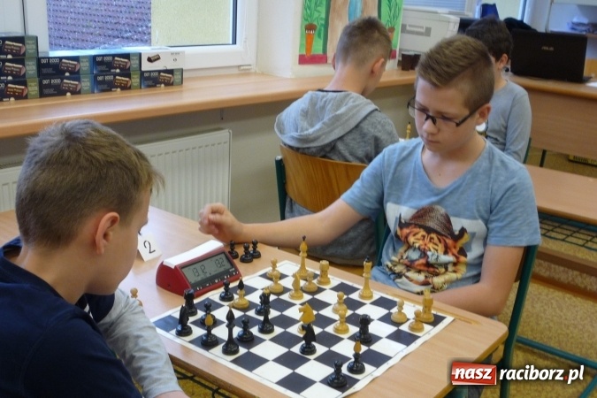 Zdjęcie w galerii na portalu naszraciborz.pl: Tworkowiki na turnieju szachowym w Czechach  wiadomości z regionu