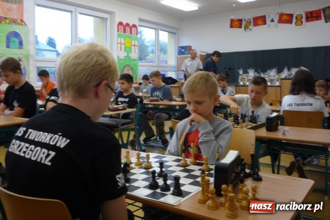 Zdjęcie w galerii na portalu naszraciborz.pl: Tworkowiki na turnieju szachowym w Czechach  wiadomości z regionu