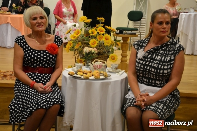 Zdjęcie w galerii na portalu naszraciborz.pl: Prywatka u Seniorów – program rozrywkowy na zamku wiadomości z regionu