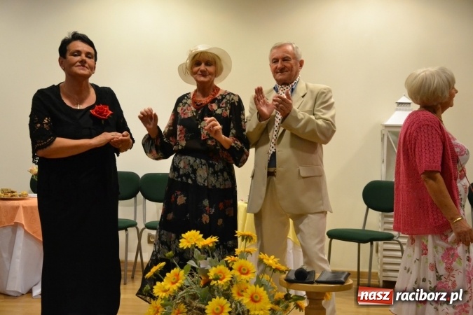 Zdjęcie w galerii na portalu naszraciborz.pl: Prywatka u Seniorów – program rozrywkowy na zamku wiadomości z regionu