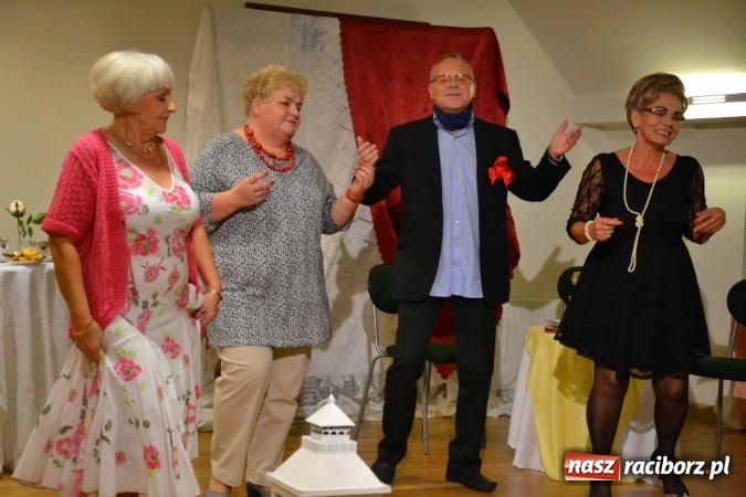 Zdjęcie w galerii na portalu naszraciborz.pl: Prywatka u Seniorów – program rozrywkowy na zamku wiadomości z regionu