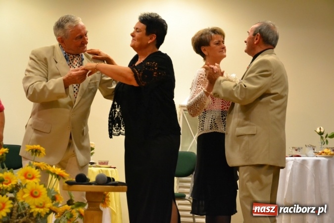 Zdjęcie w galerii na portalu naszraciborz.pl: Prywatka u Seniorów – program rozrywkowy na zamku wiadomości z regionu