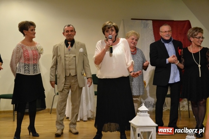 Zdjęcie w galerii na portalu naszraciborz.pl: Prywatka u Seniorów – program rozrywkowy na zamku wiadomości z regionu