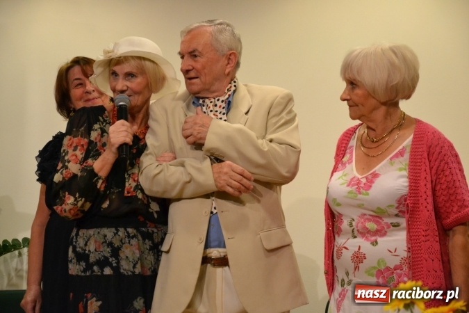 Zdjęcie w galerii na portalu naszraciborz.pl: Prywatka u Seniorów – program rozrywkowy na zamku wiadomości z regionu